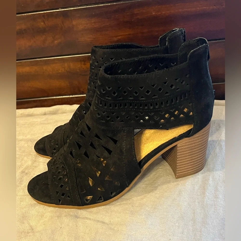 Size 10- black ankle booties with cutout design